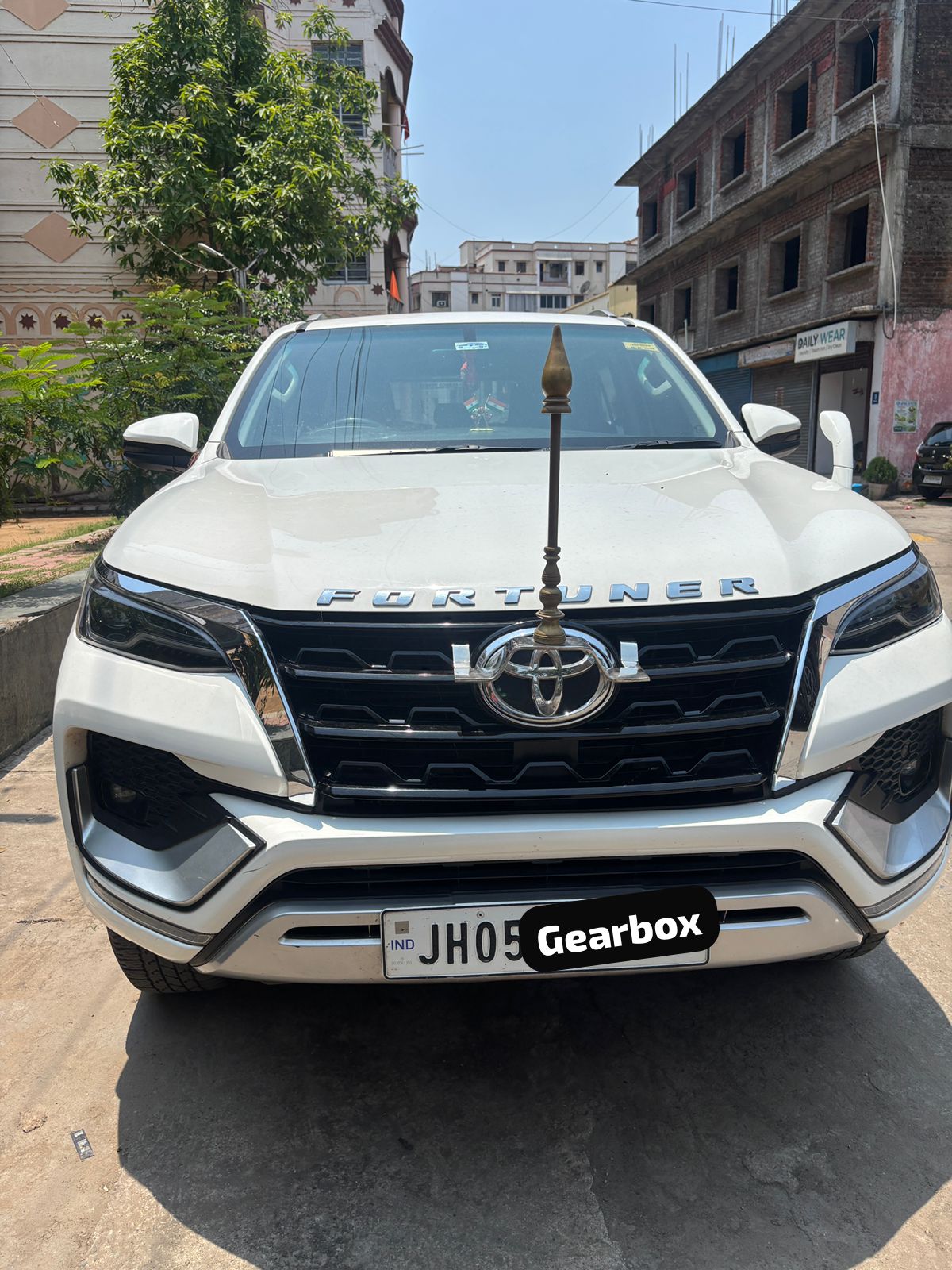 Fortuner 4*2 MT - 1